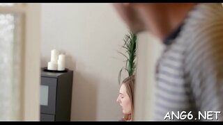 Elegante, maambong floozy Niki mohuros man